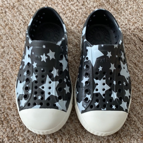 Native Shoes Other - Native Toddler Shoe Size 8 ⭐️